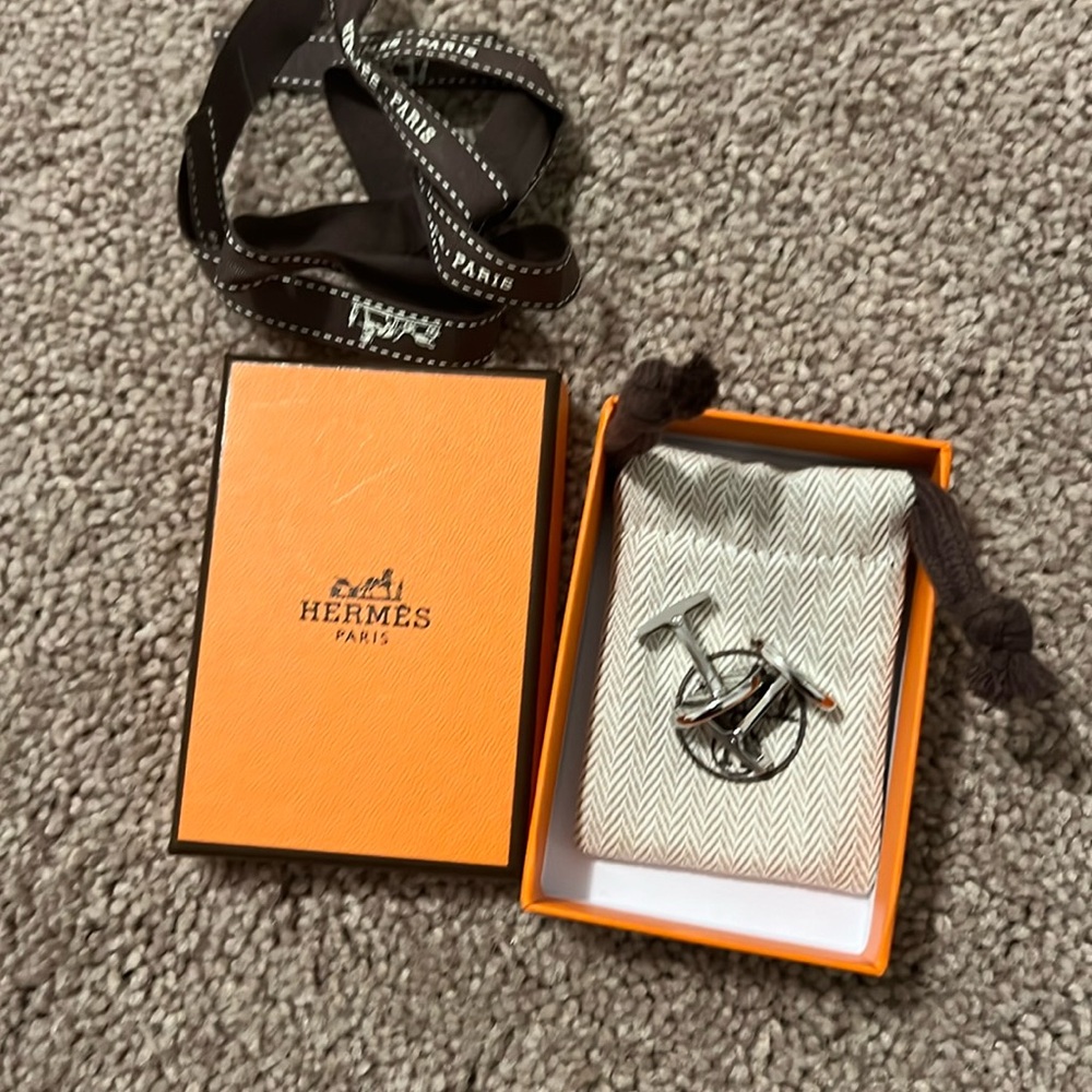 Hermes h lift cufflinks